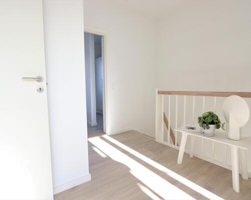 Lækkert 4-vær. rækkehus i Malling med egen have/terrasse.