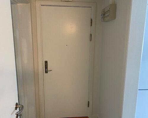 Flot lys 3 værelses lejlighed.