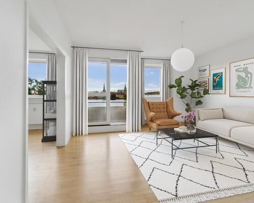 3-værelses med to store stuer og fri udsigt til Frederiksborg Slot