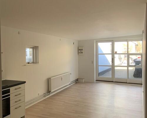 Lys og velindrettet 2 vær. lejlighed