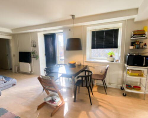 Skøn 2-værelses lejlighed med egen terrasse