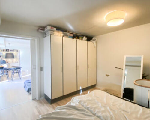 Skøn 2-værelses lejlighed med egen terrasse