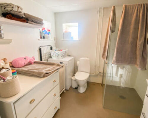 Skøn 2-værelses lejlighed med egen terrasse