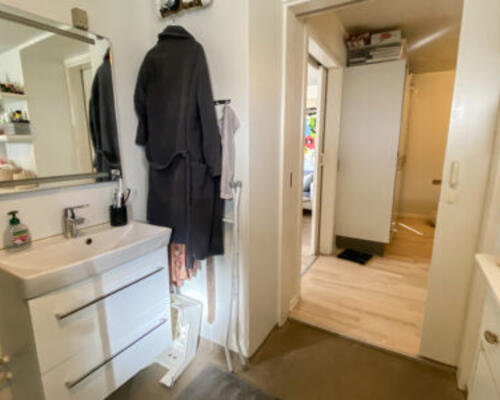 Skøn 2-værelses lejlighed med egen terrasse