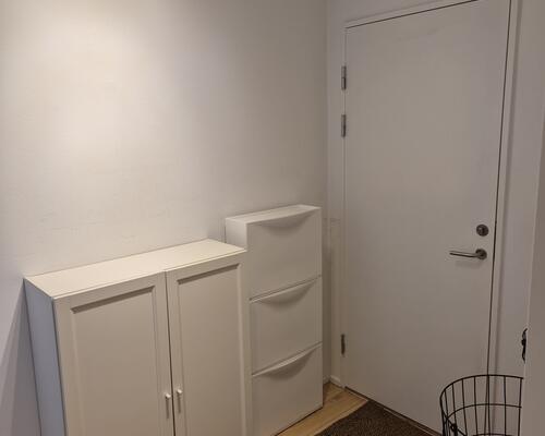 Lys lejlighed med havudsigt, fuldt møbleret, fremlejes i 2-3 måneder