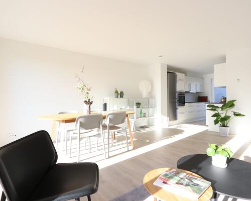 Lækkert 4-vær. rækkehus i Malling med egen have/terrasse.