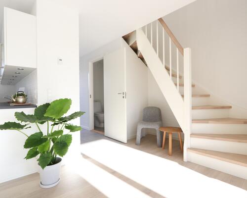 Lækkert 4-vær. rækkehus i Malling med egen have/terrasse.