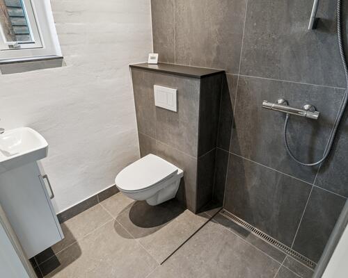 Flot ny lejlighed i naturskønne omgivelser.