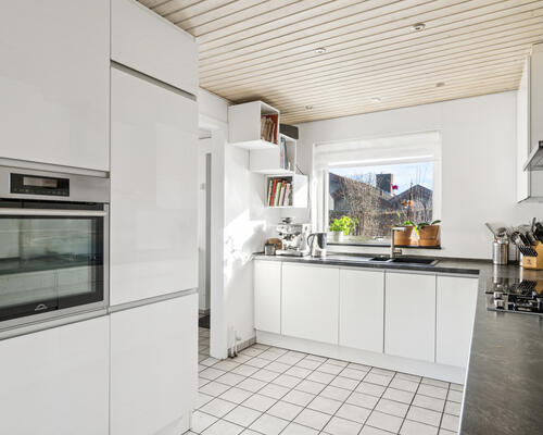 Rummelig 1-plans villa i Højbjerg