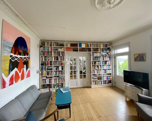 Herskabslejlighed i det populære Nørre Stenbro kvarter