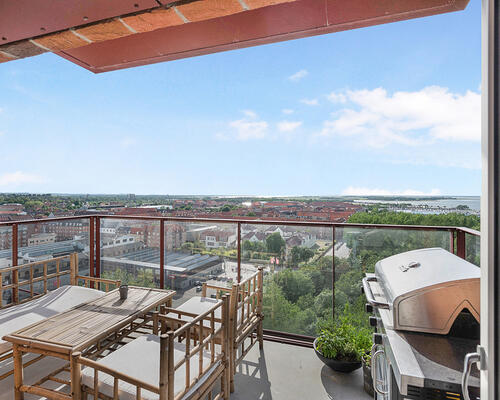 Gennemført 3-værelses lejlighed i Taffeltårnet på Spritten