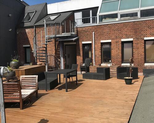 160 m² lækker lejlighed på gågaden med over 100 m² tagterrasse