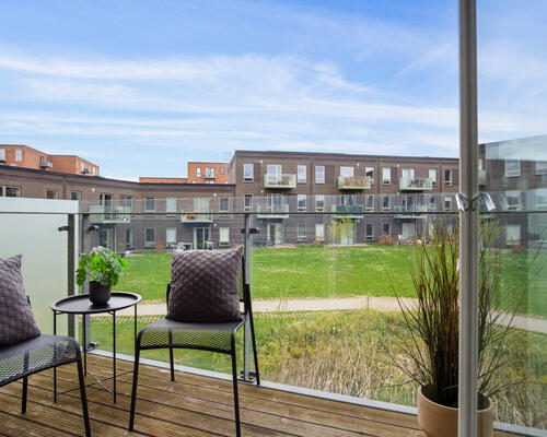 FANTASTISK LEJLIGHED MED ALTAN BELIGGENDE I RISSKOV