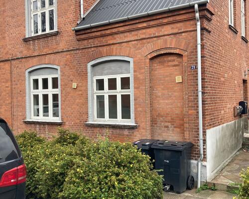 Flot 2. værelses stuelejlighed