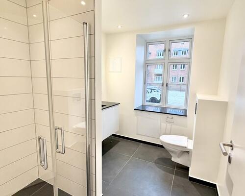 2 værelses – Nyborgvej 96, st. tv. – Odense C