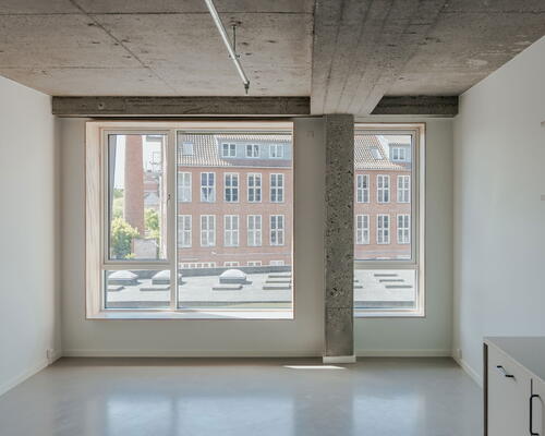 Rummeligt studio et stenkast fra Amagerbro