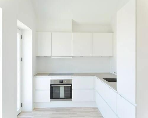 Nybygget rækkehus med udsigt til Fuglsang Sø