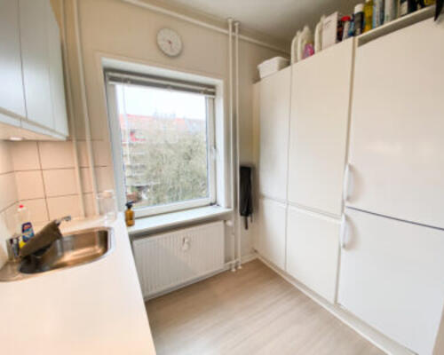 Lækker 2-værelses lejlighed i Øgadekvarteret