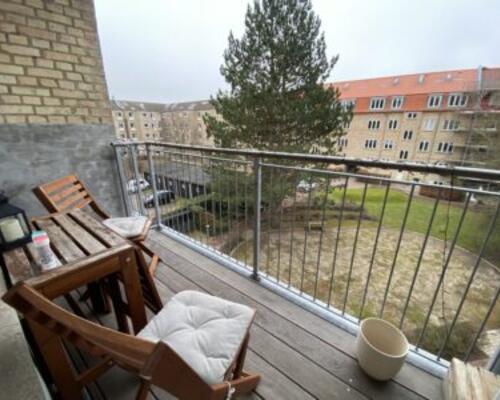 Lækker 2-værelses lejlighed i Øgadekvarteret