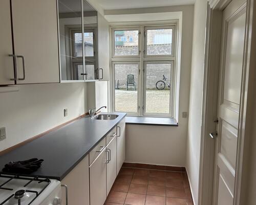 Hyggelig 2-værelses lejlighed i centrum