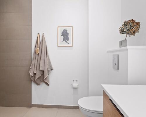 Moderne 4-værelses rækkehus med to skønne terrasser