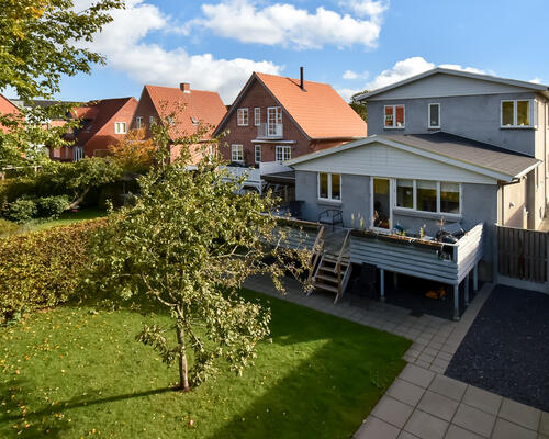 Stor nyistandsat lejlighed centralt i Herning 🤩