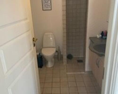 Nydelig stor 2. værelses lejlighed