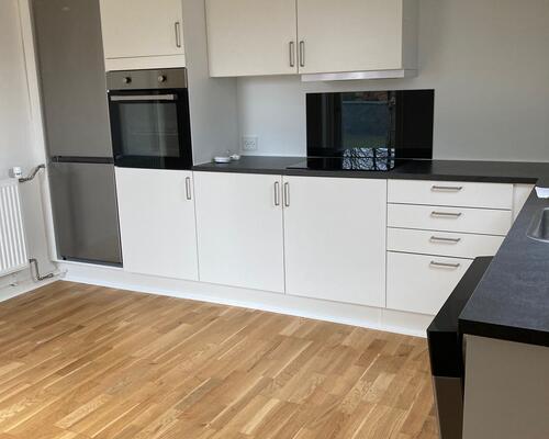 Nyere renoveret 5. værelses lejlighed