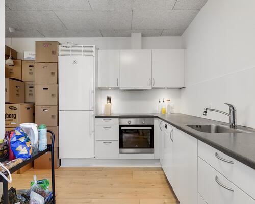 Flot renoveret 3-værelses lejlighed i centrum