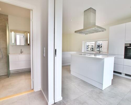 Fritliggende 4-værelses rækkehus på Marshalls Alle