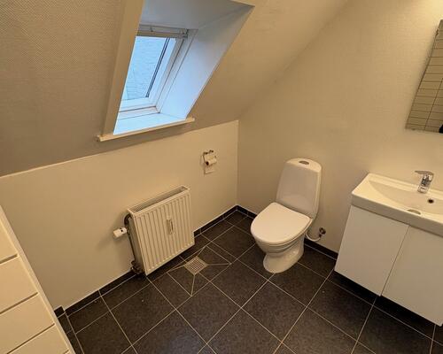 Nyere renoveret 2 værelses i flot ejendom