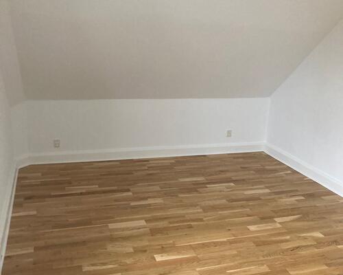 Nyere renoveret 5. værelses lejlighed