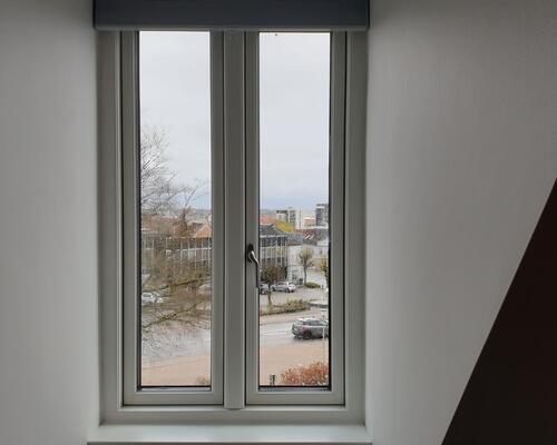 Nyistandsat 1 vær. lejlighed med eget bad/toilet, inkl. alt.