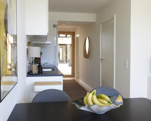 Optimal udnyttet 2 værelses bolig med stort badeværelse og altan. Optimal for dig, der er over 50 år