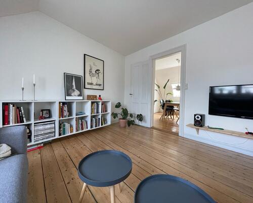 Nydelig 3. værelses lejlighed med hems.