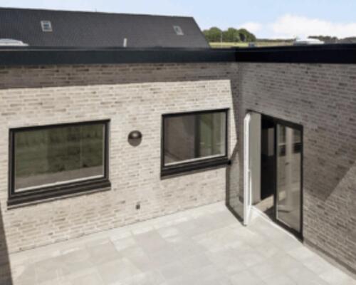 Nybygget rækkehus i 1 plan