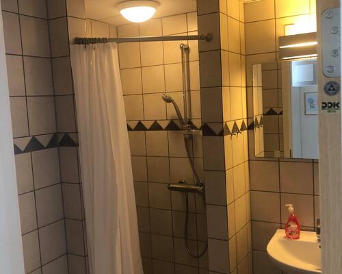 1-værelses i Fredericia centrum. Huslejen er inkl. vand og varme.