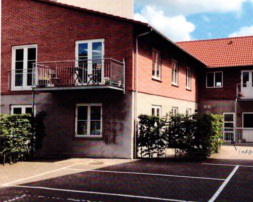 Skøn Stuelejlighed m. terrasse i Odense C.