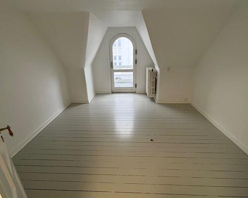 Nyere renoveret 2 værelses i flot ejendom