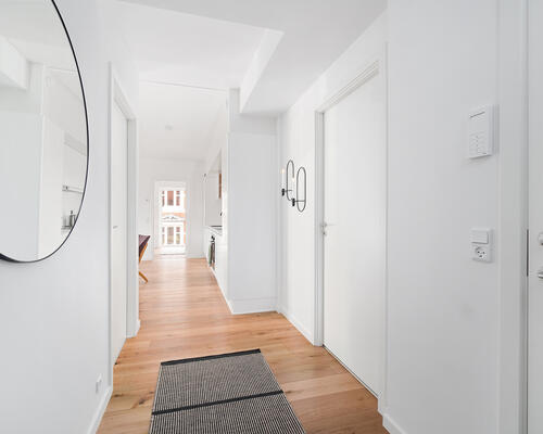 HELT UNIK 4-VÆRELSES LEJLIGHED MED 2 ALTANER I AARHUS C