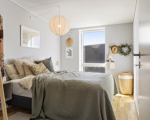 Familievenligt rækkehus med have mod vest