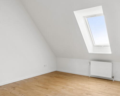 Lækker 3-værelses lejlighed med altan! - KUN 1 MD. DEPOSITUM