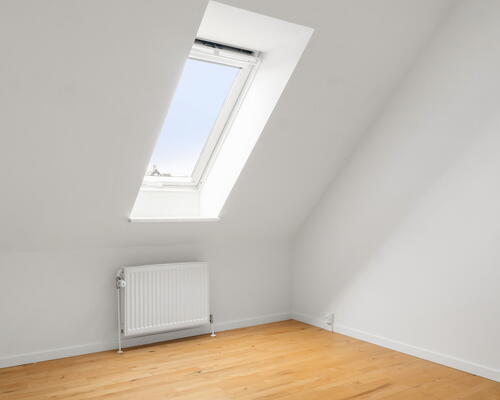 Lækker 3-værelses lejlighed med altan! - KUN 1 MD. DEPOSITUM