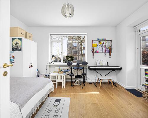 Flot lejlighed med privat have | København Ø