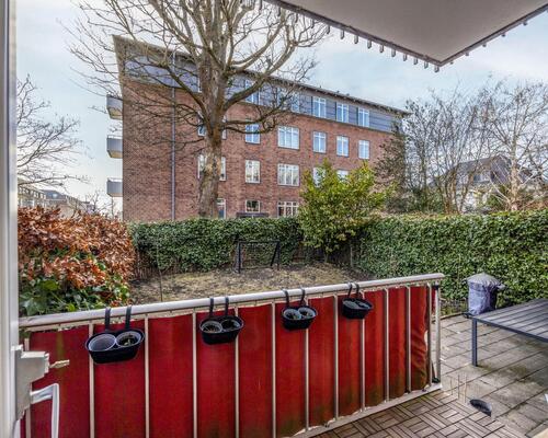 Flot lejlighed med privat have | København Ø