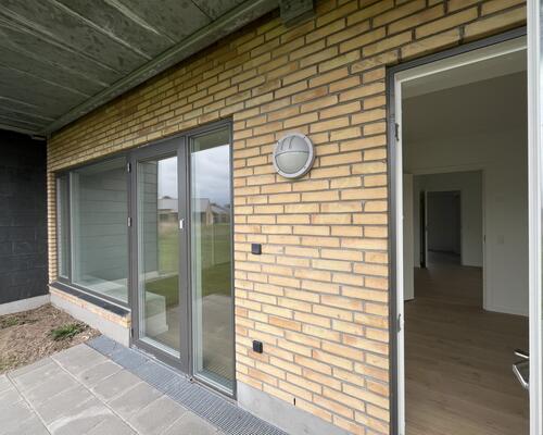 moderne seniorbolig på 1. salen