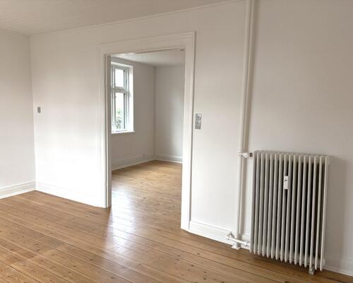 Lys og charmerende 3 værelses lejlighed på lukket villavej centralt i Nyborg -78 Kvm