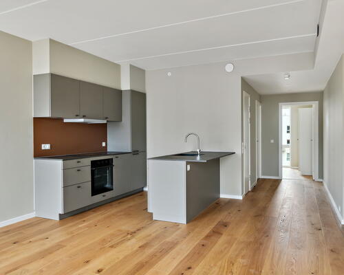 UN17 Søen - Rummelig 3 vær. lejebolig med vestvendt altan – perfekt familie- eller delebolig