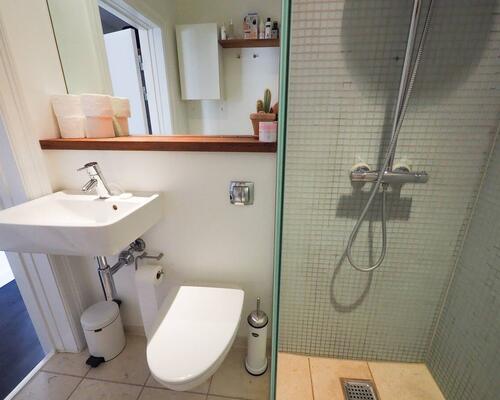 Lækker penthouse lejlighed med altan | København K