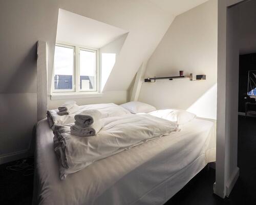 Lækker penthouse lejlighed med altan | København K